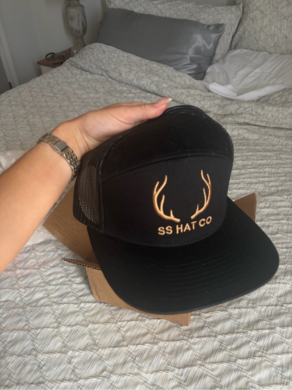 Southern string hat - Picture 2 of 4